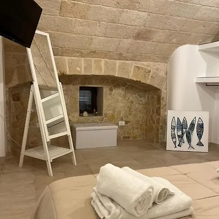 H2O Apartment Monopoli * مونوبولي