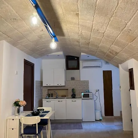 H2O Apartment Monopoli مونوبولي
